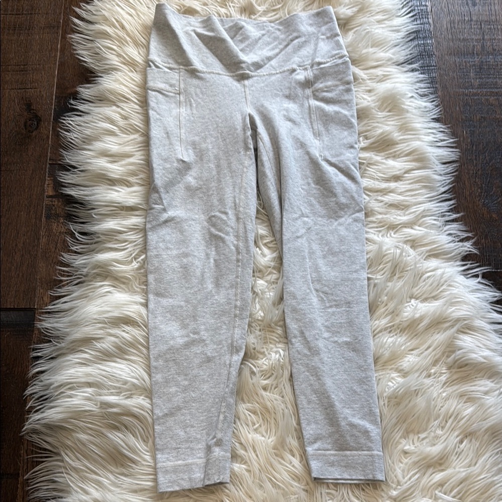Trendy Gray Athleta Leggings